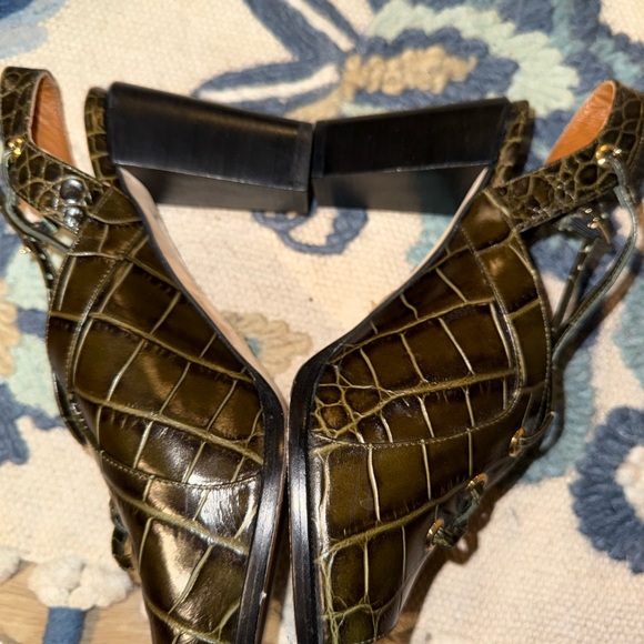 Vanessa Bruno Olive Green Croc-Embossed Sandals - Picture 6 of 9